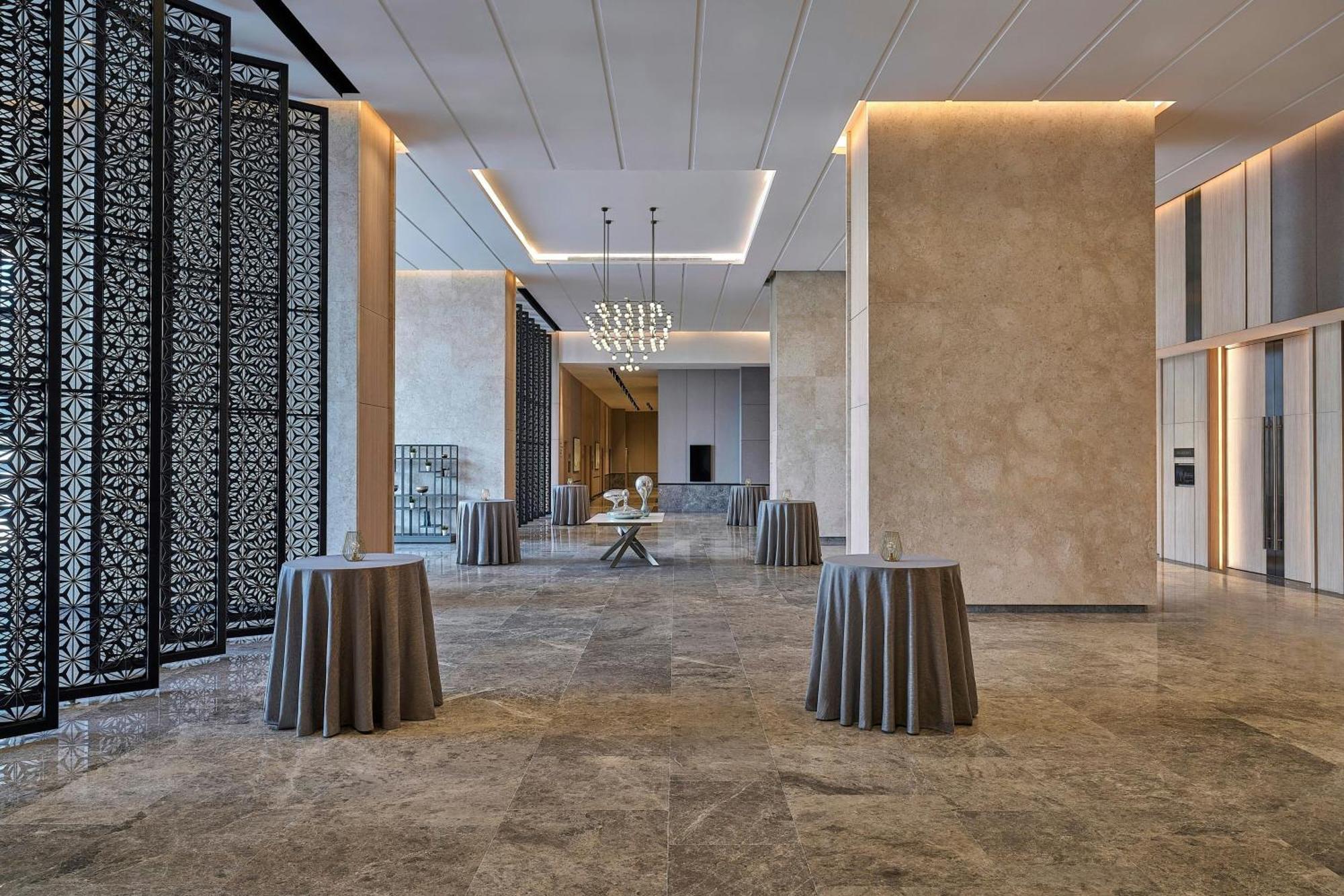 Courtyard By Marriott South