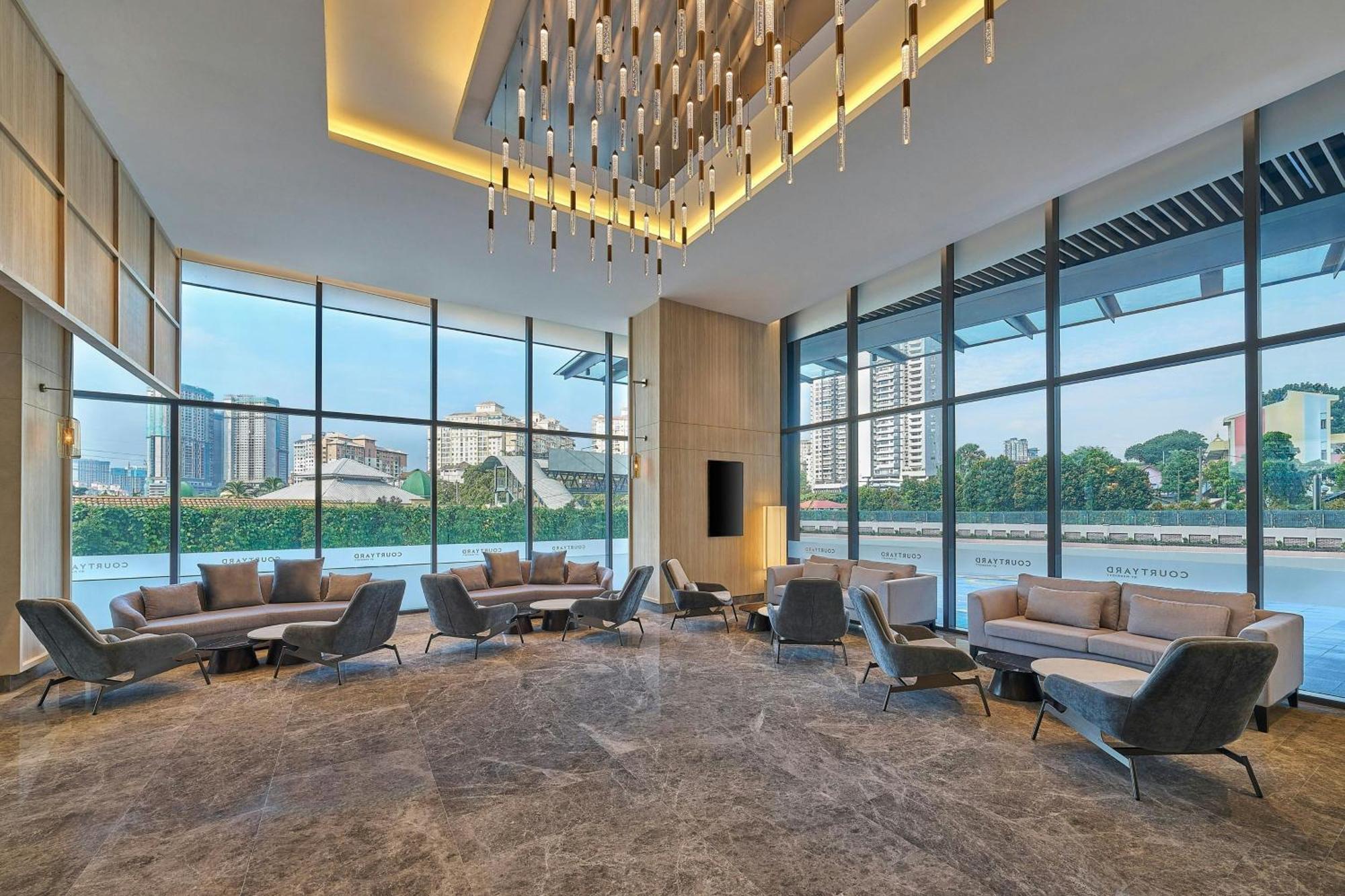 Courtyard By Marriott South 5*