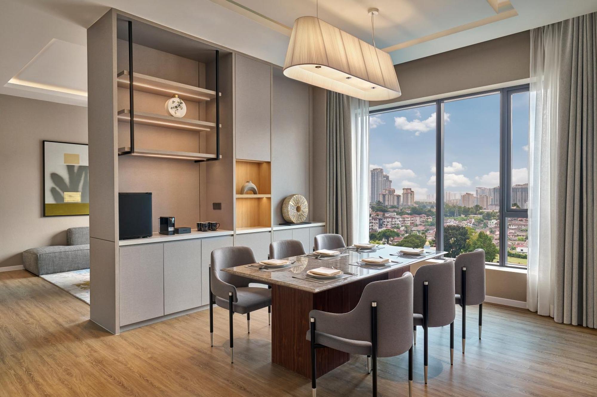 Courtyard By Marriott South