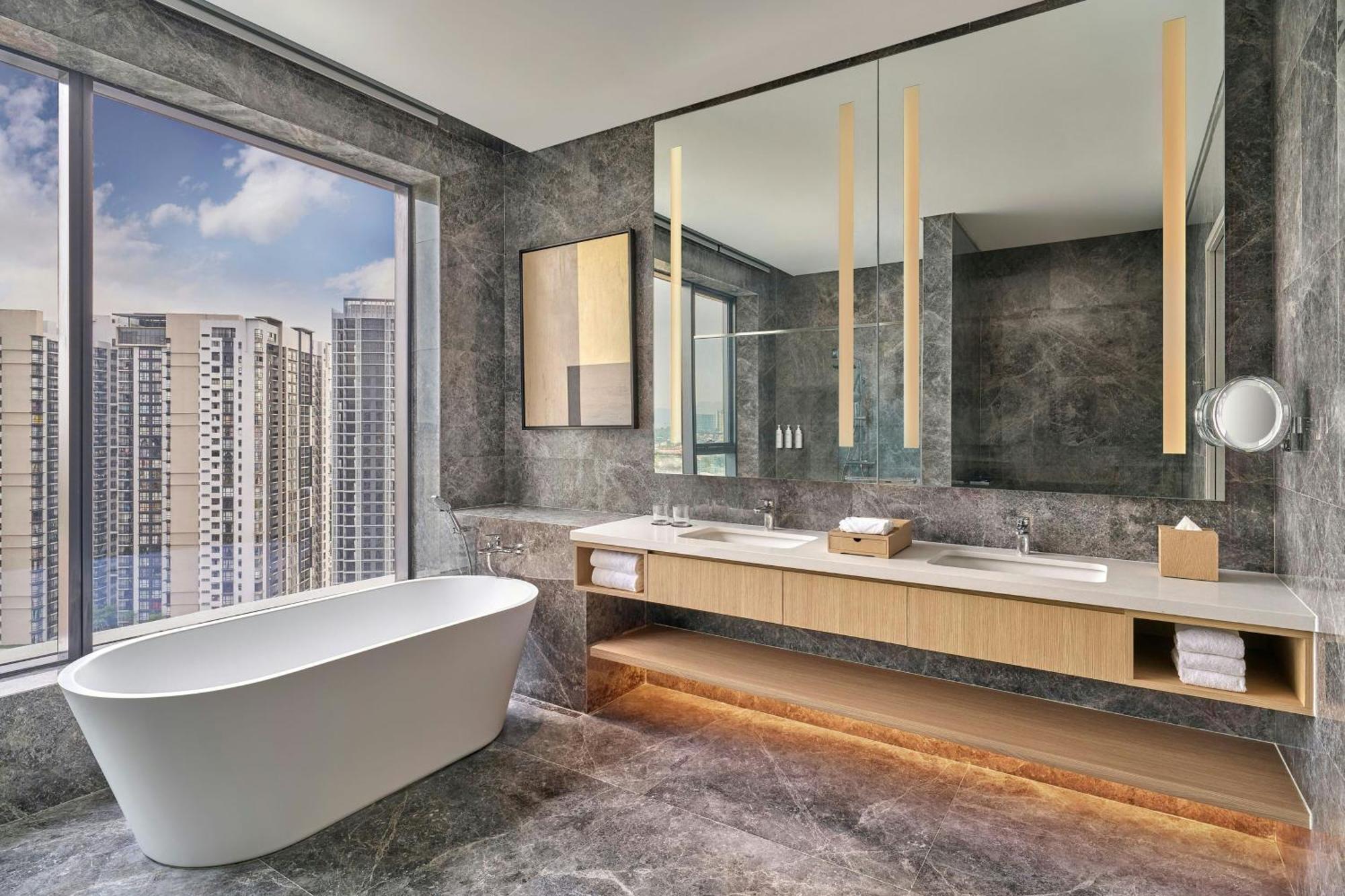 Courtyard By Marriott South Hotel 5*